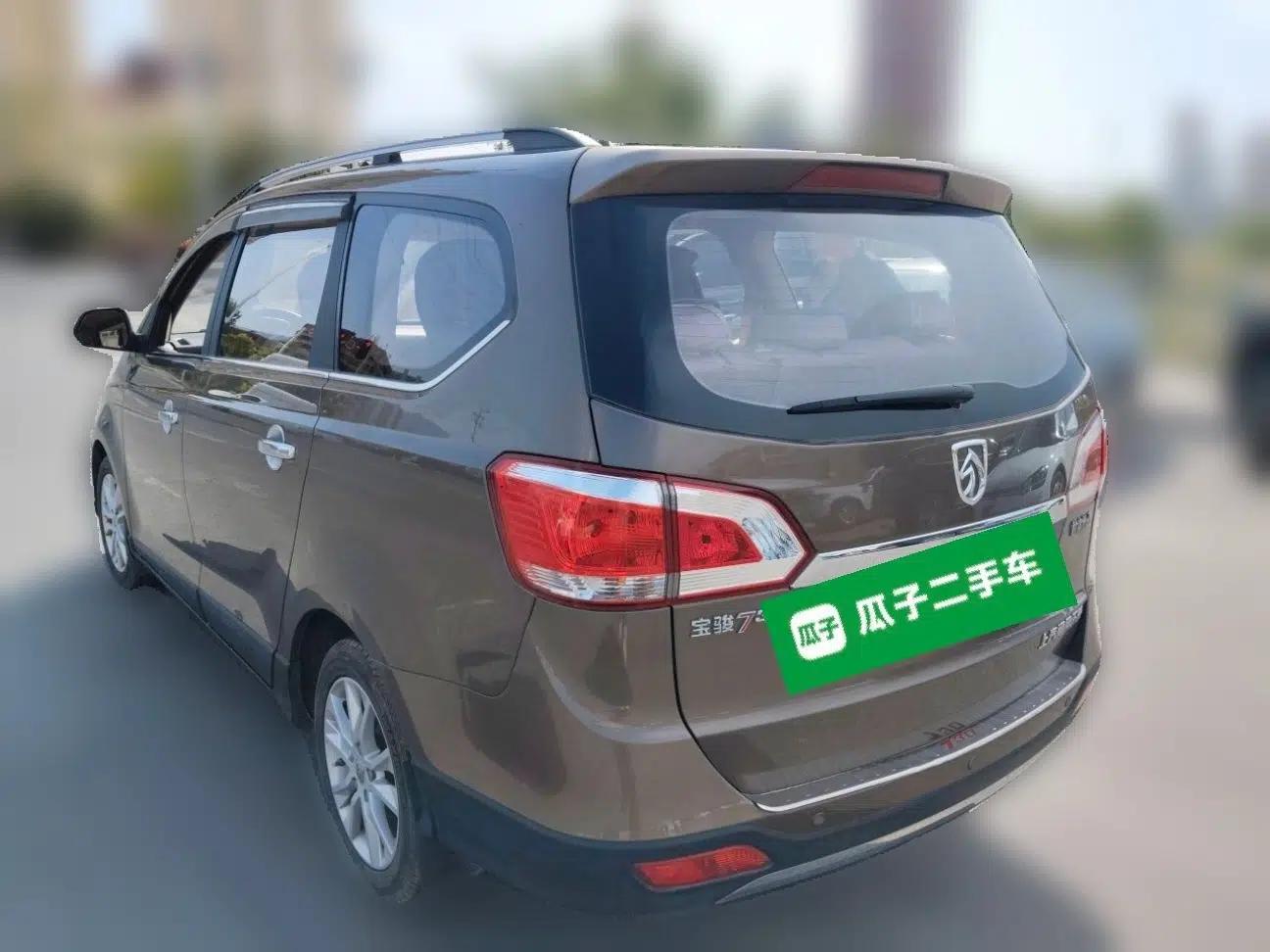 Baojun 730 2014 1.5L manual Comfort version 7 seats — миниатюра 4