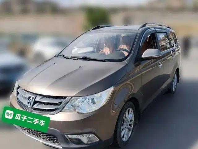 Baojun 730 2014 1.5L manual Comfort version 7 seats