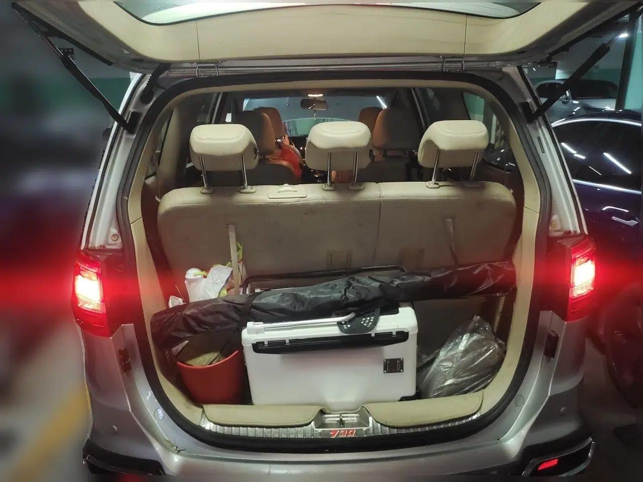 Baojun 730 2016 1.5L Manual Luxury Edition 7 Seats — миниатюра 20