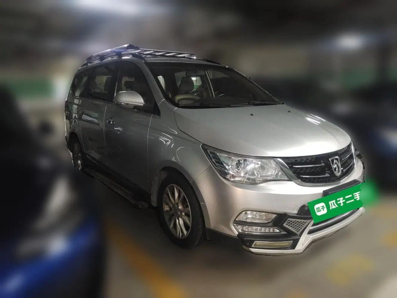 Baojun 730 2016 1.5L Manual Luxury Edition 7 Seats — миниатюра 3