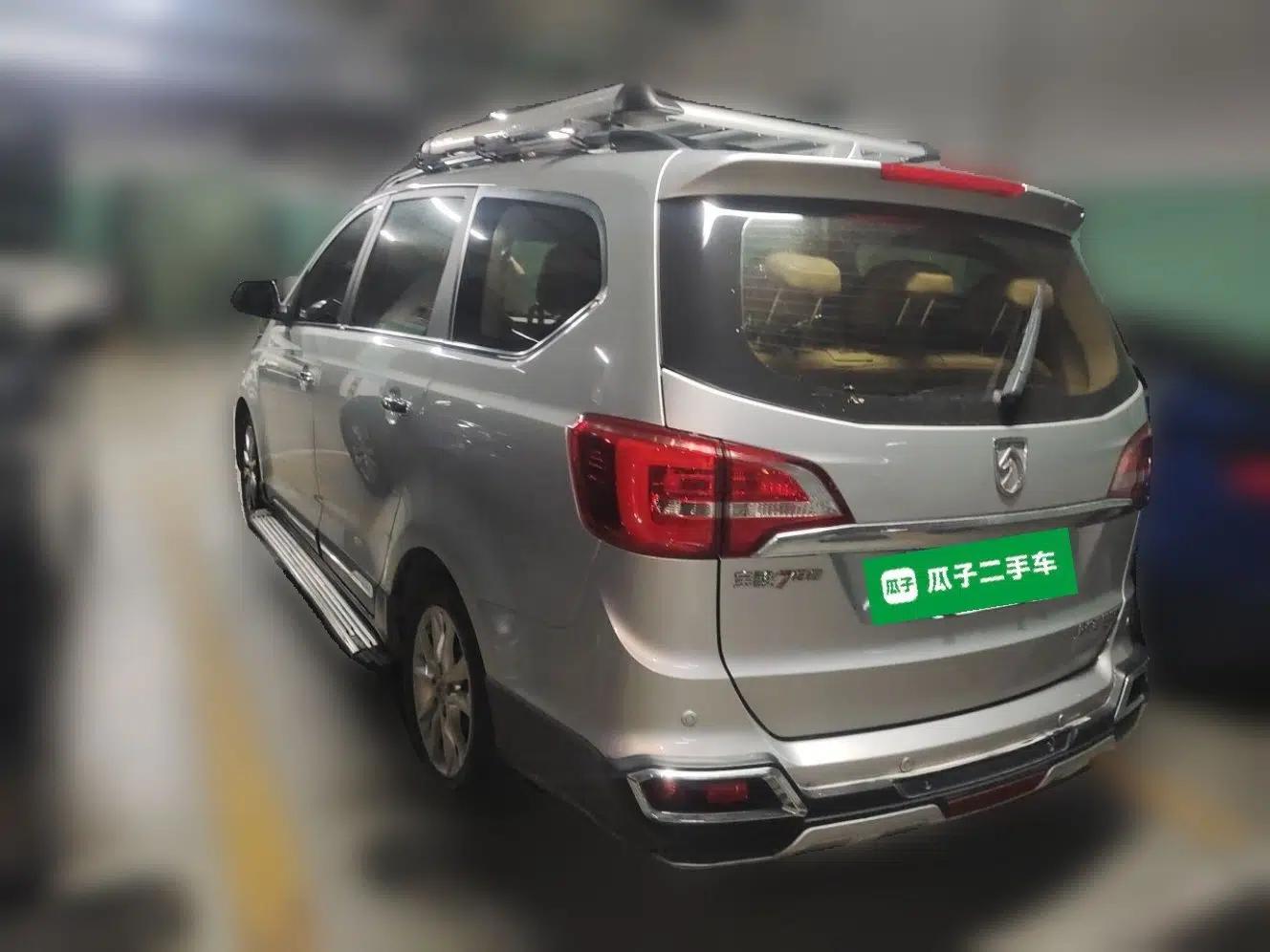Baojun 730 2016 1.5L Manual Luxury Edition 7 Seats — миниатюра 4