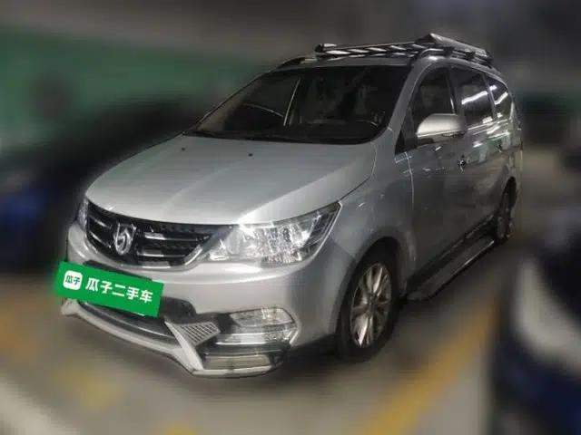 Baojun 730 2016 1.5L Manual Luxury Edition 7 Seats