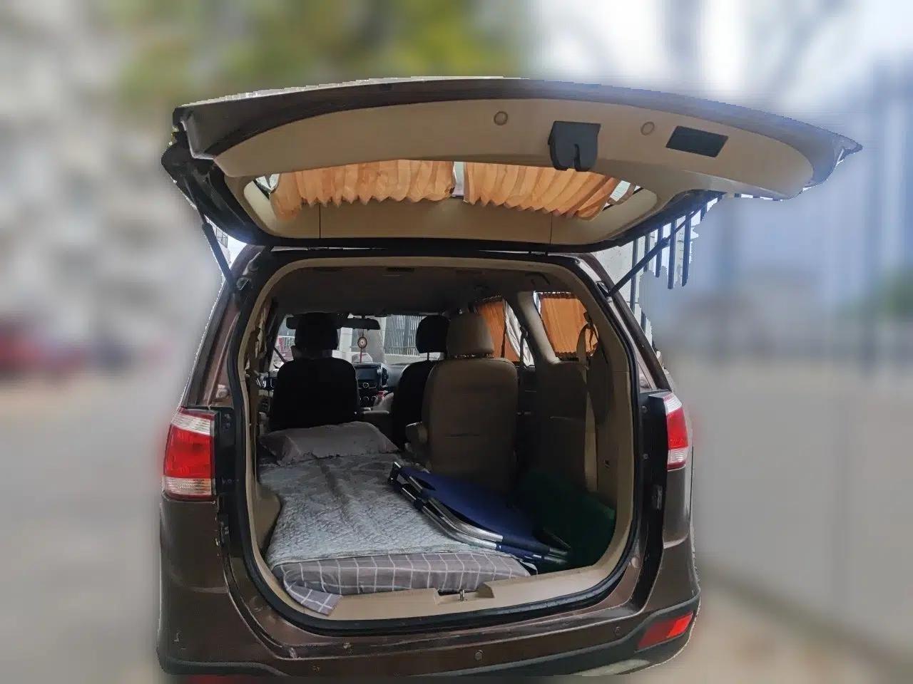 Baojun 730 2014 1.5L manual Comfort version 7 seats — миниатюра 20