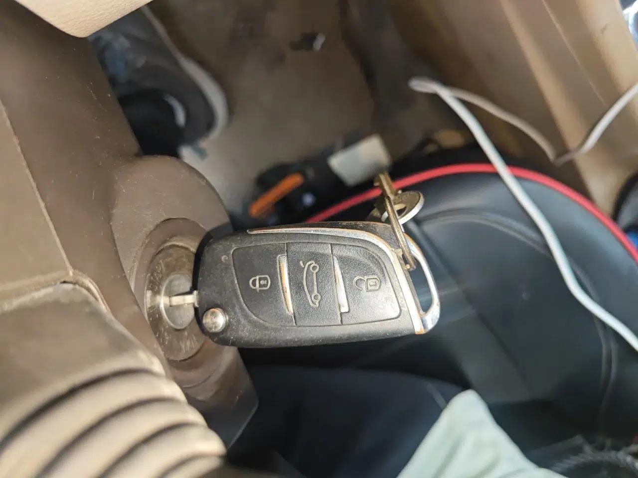 Baojun 730 2014 1.5L manual Comfort version 7 seats — миниатюра 9