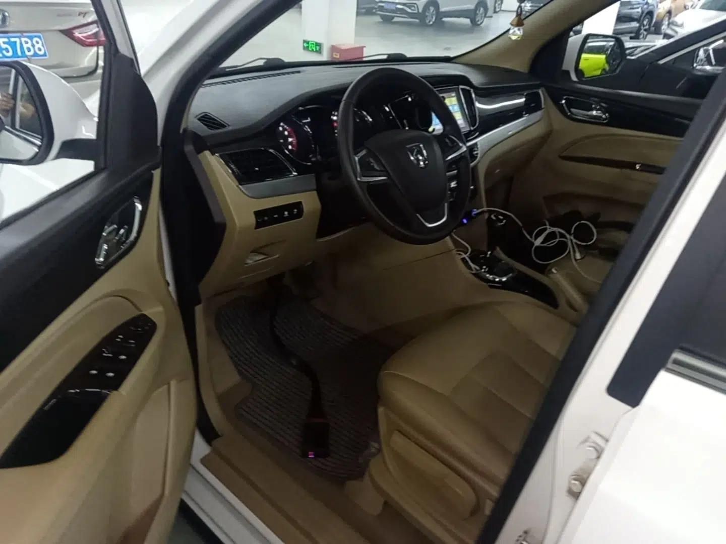 Baojun 730 2016 1.8L iAMT Luxury Model 7 Seats — миниатюра 19