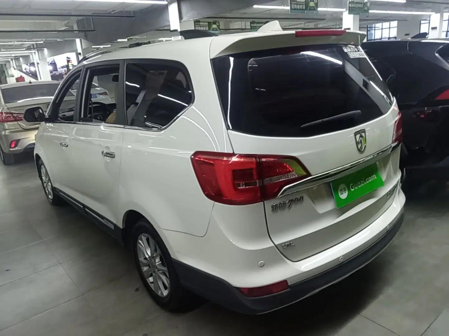 Baojun 730 2016 1.8L iAMT Luxury Model 7 Seats — миниатюра 4