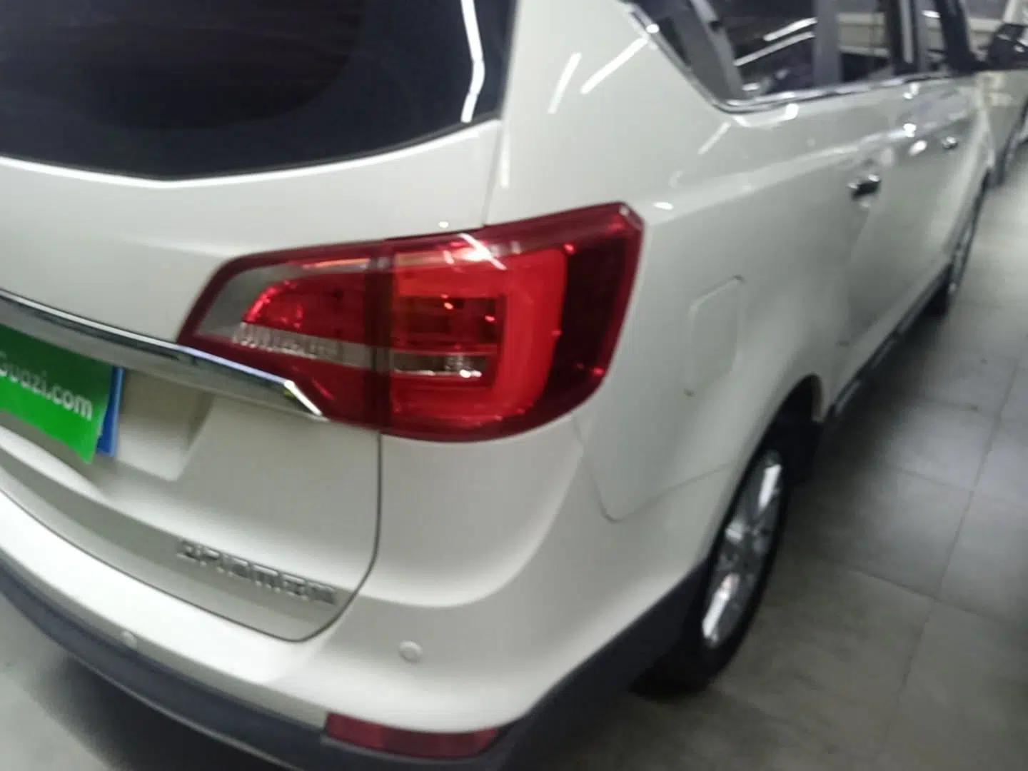 Baojun 730 2016 1.8L iAMT Luxury Model 7 Seats — миниатюра 7