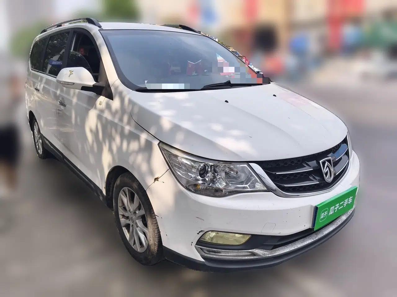 Baojun 730 2016 1.5L Manual Comfort Version 7 Seats China V Emission Standard — миниатюра 3