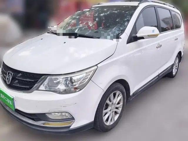 Baojun 730 2016 1.5L Manual Comfort Version 7 Seats China V Emission Standard