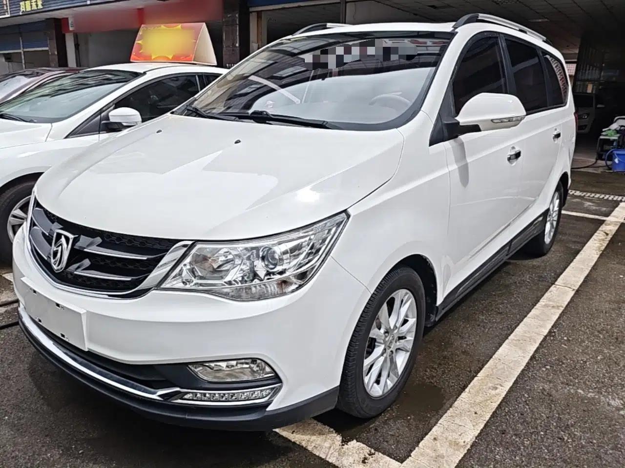 Baojun 730 2016 1.8L Manual Luxury Edition 7 Seats — миниатюра 1