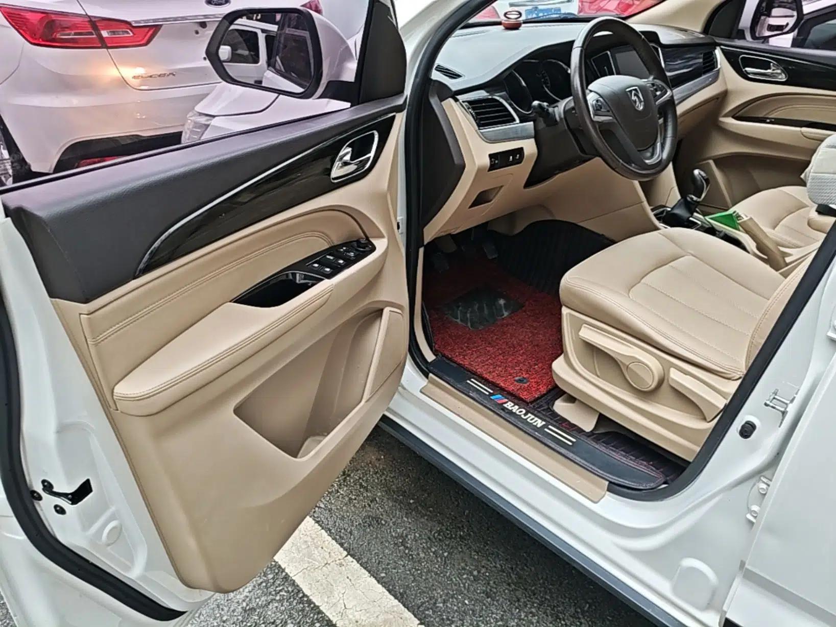 Baojun 730 2016 1.8L Manual Luxury Edition 7 Seats — миниатюра 19