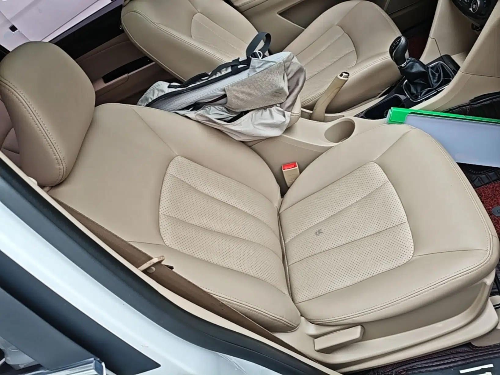 Baojun 730 2016 1.8L Manual Luxury Edition 7 Seats — миниатюра 23