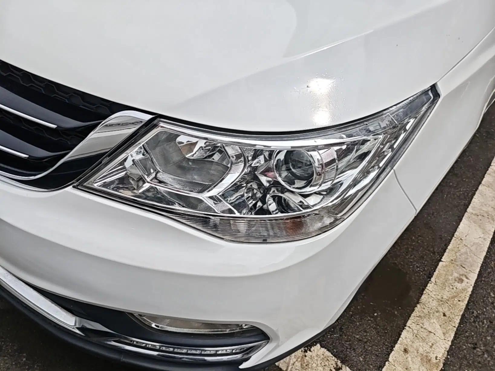 Baojun 730 2016 1.8L Manual Luxury Edition 7 Seats — миниатюра 9