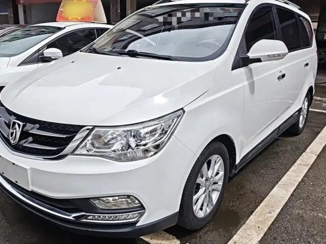 Baojun 730 2016 1.8L Manual Luxury Edition 7 Seats