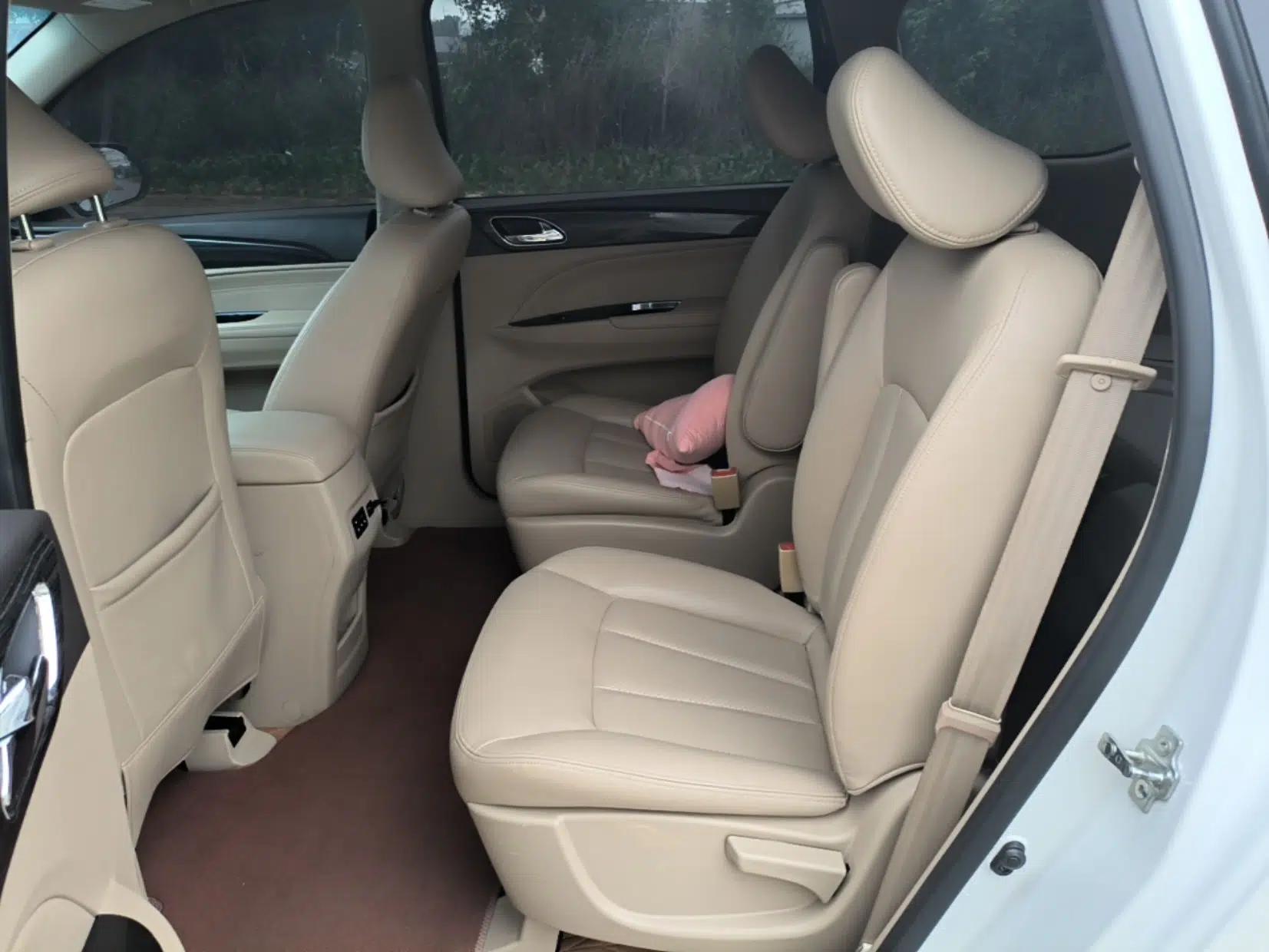 Baojun 730 2016 1.5L Manual Comfort Version 7 Seats China V Emission Standard — миниатюра 20