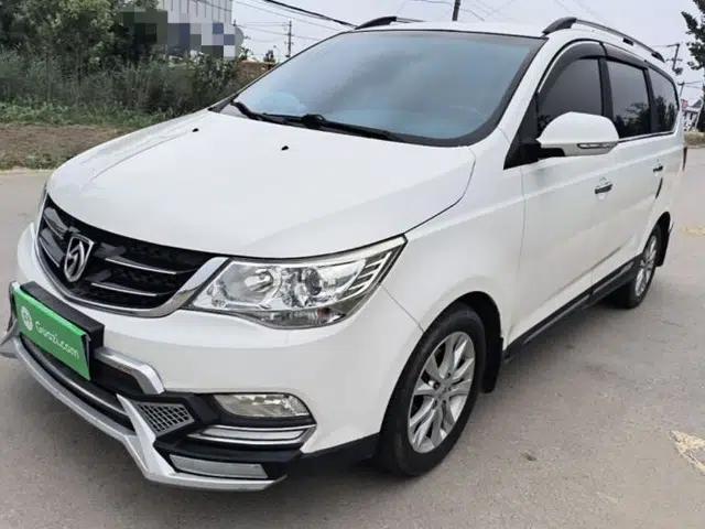 Baojun 730 2016 1.5L Manual Comfort Version 7 Seats China V Emission Standard
