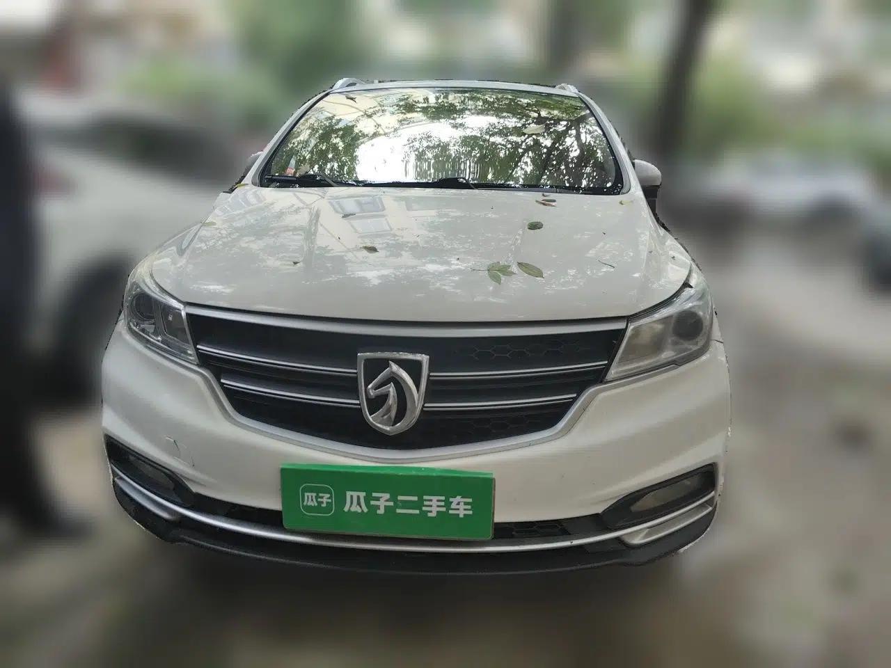 Baojun 730 2021 1.5L Manual Fashion Version 7 Seats — миниатюра 2