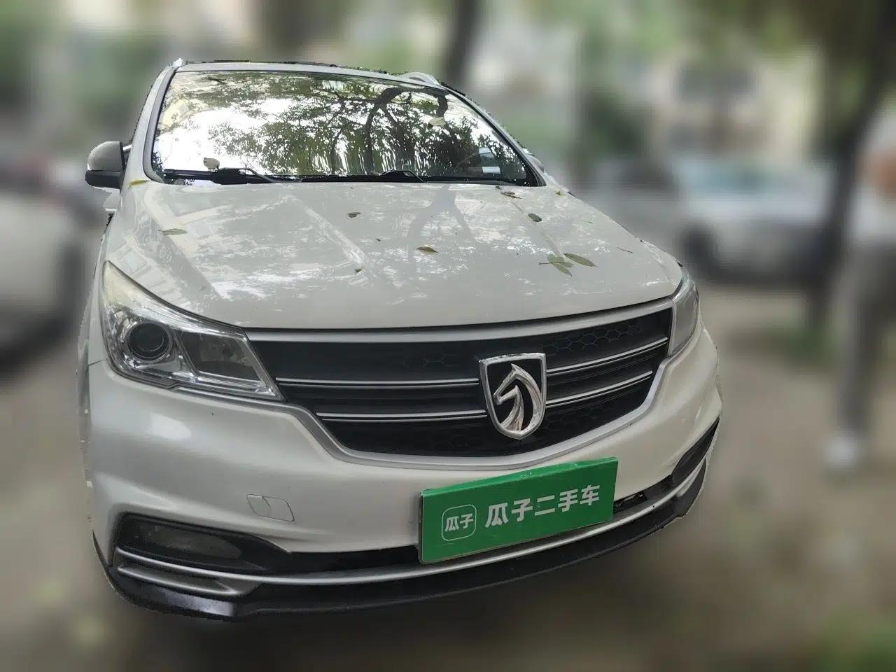 Baojun 730 2021 1.5L Manual Fashion Version 7 Seats — миниатюра 3