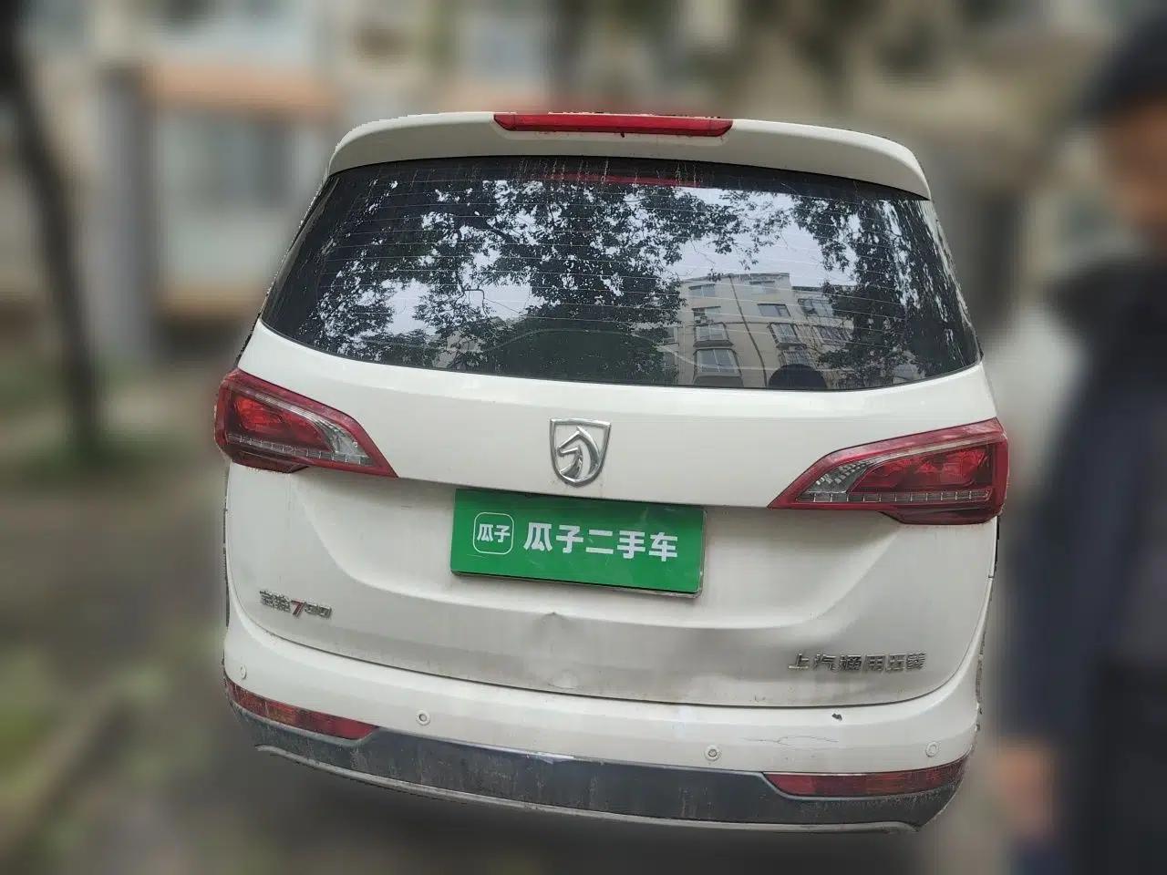 Baojun 730 2021 1.5L Manual Fashion Version 7 Seats — миниатюра 5