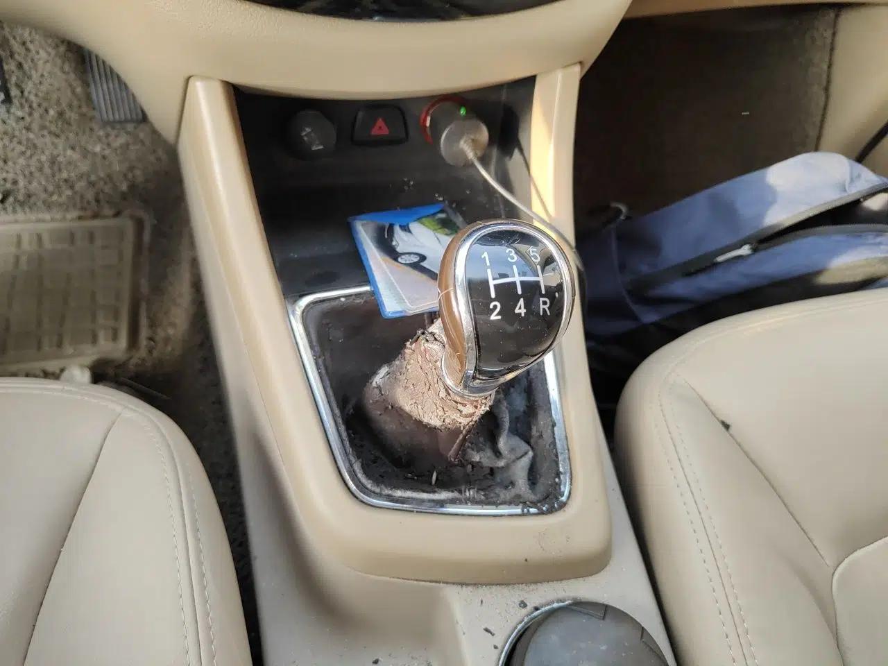 Baojun 730 2015 1.8L Manual Luxury Navigation ESP Version 7-seater — миниатюра 15
