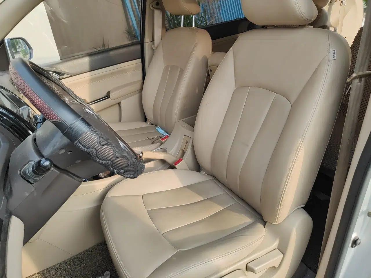 Baojun 730 2015 1.8L Manual Luxury Navigation ESP Version 7-seater — миниатюра 16