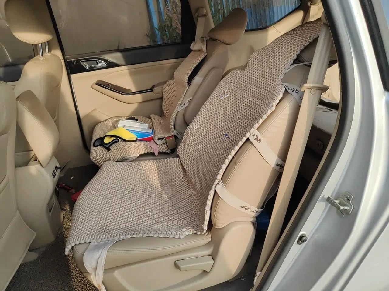 Baojun 730 2015 1.8L Manual Luxury Navigation ESP Version 7-seater — миниатюра 18