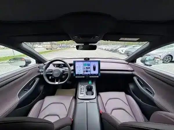Xiaomi SU7 2024 Rear-Wheel Drive Long Range Advanced Intelligent Driving Pro Edition — миниатюра 8