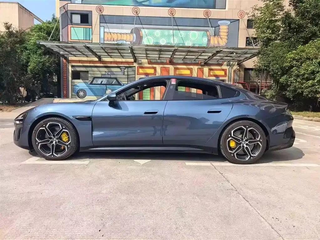 Xiaomi SU7 2024 All-Wheel Drive Long Range High-End Intelligent Driving Max Edition — миниатюра 17