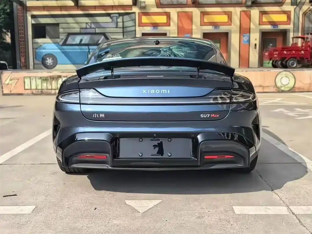 Xiaomi SU7 2024 All-Wheel Drive Long Range High-End Intelligent Driving Max Edition — миниатюра 19