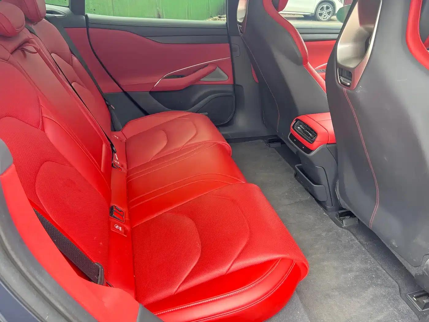 Xiaomi SU7 2024 All-Wheel Drive Long Range High-End Intelligent Driving Max Edition — миниатюра 9