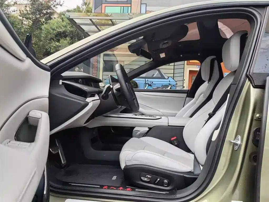 Xiaomi SU7 2024 All-Wheel Drive Long Range High-End Intelligent Driving Max Edition — миниатюра 5