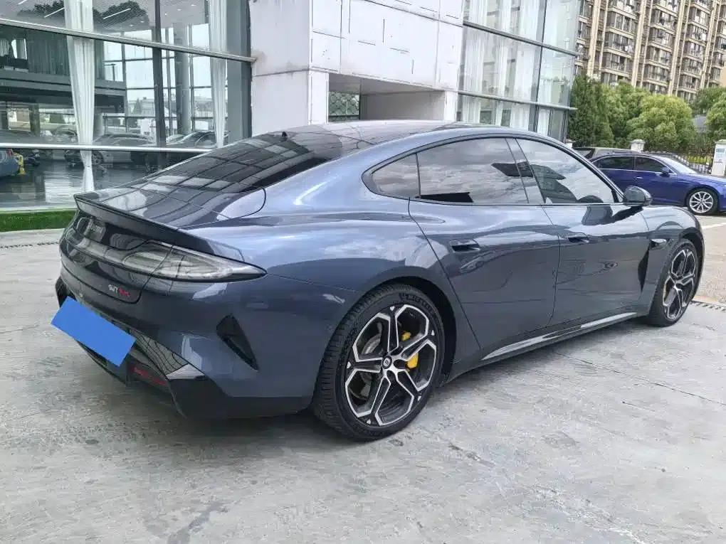 Xiaomi SU7 2024 All-Wheel Drive Long Range High-End Intelligent Driving Max Edition — миниатюра 13