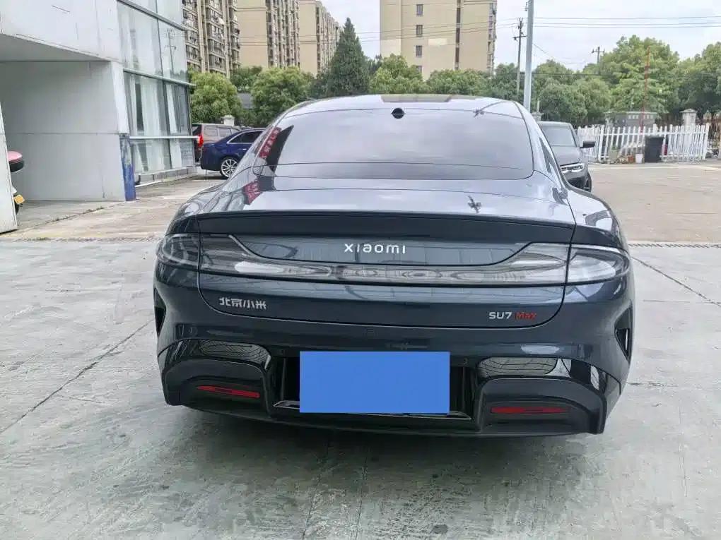 Xiaomi SU7 2024 All-Wheel Drive Long Range High-End Intelligent Driving Max Edition — миниатюра 14