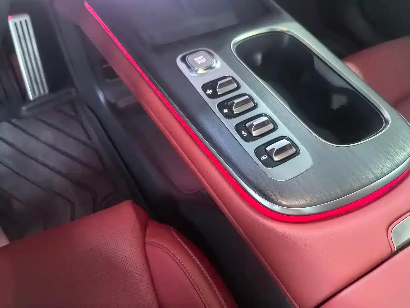 Xiaomi SU7 2024 All-Wheel Drive Long Range High-End Intelligent Driving Max Edition — миниатюра 6