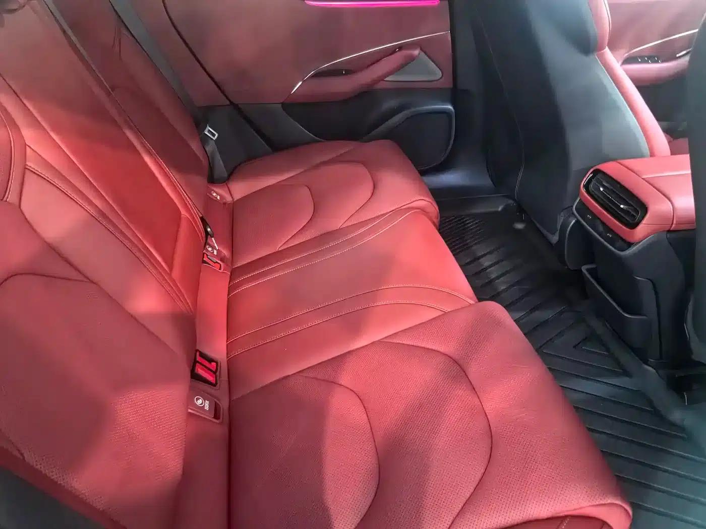 Xiaomi SU7 2024 All-Wheel Drive Long Range High-End Intelligent Driving Max Edition — миниатюра 10