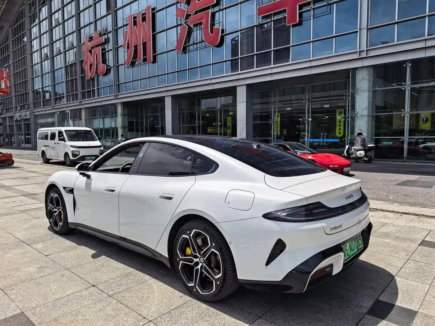 Xiaomi SU7 2024 Rear-Wheel Drive Long-Range Smart Driving Edition — миниатюра 8