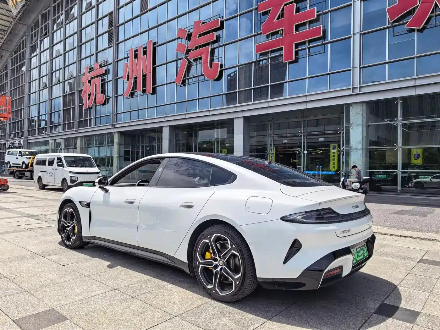 Xiaomi SU7 2024 Rear-Wheel Drive Long-Range Smart Driving Edition — миниатюра 9
