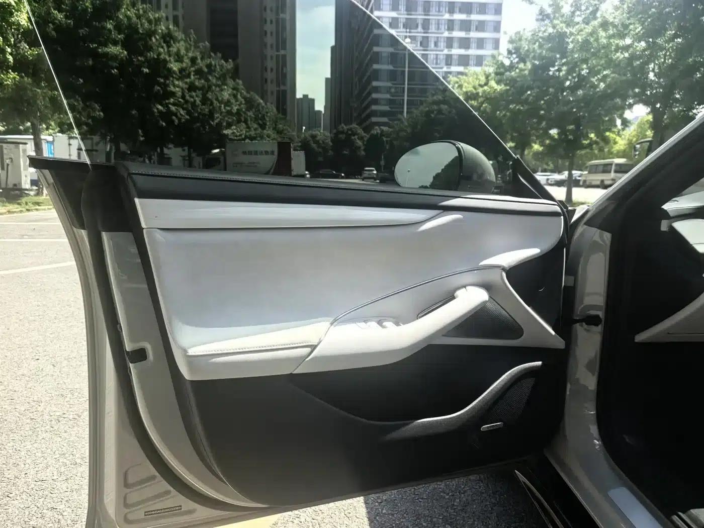 Xiaomi SU7 2024 All-Wheel Drive Long Range High-End Intelligent Driving Max Edition — миниатюра 4