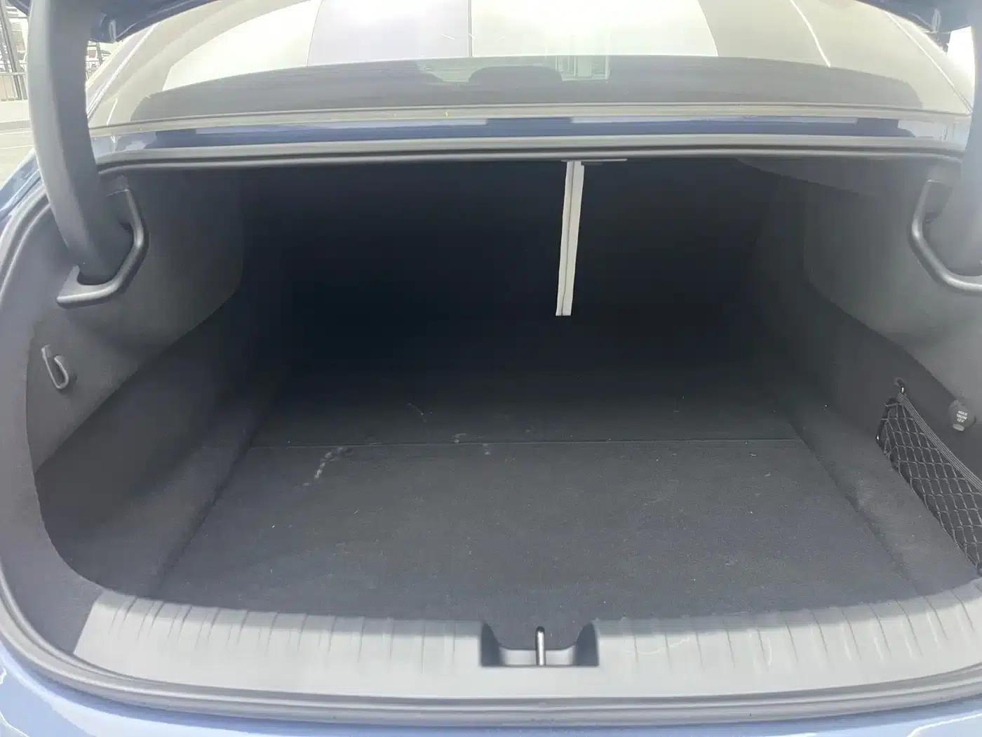 Xiaomi SU7 2024 Rear-Wheel Drive Standard Founder Edition — миниатюра 11