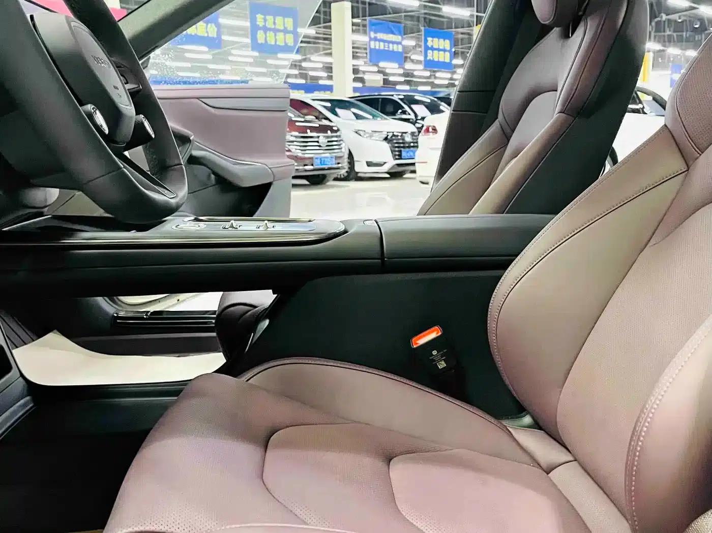 Xiaomi SU7 2024 Rear-Wheel Drive Long Range Advanced Intelligent Driving Pro Edition — миниатюра 6