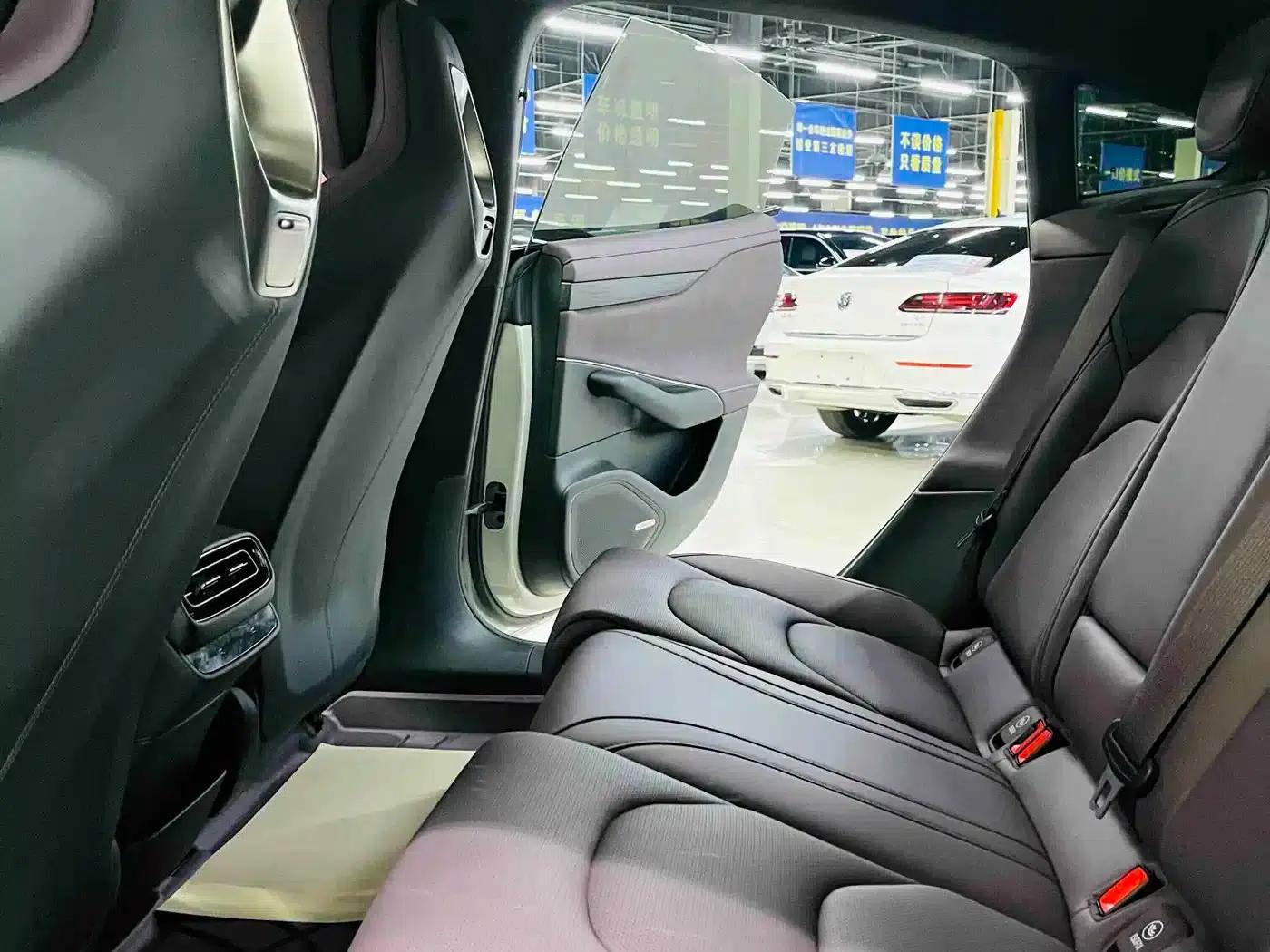 Xiaomi SU7 2024 Rear-Wheel Drive Long Range Advanced Intelligent Driving Pro Edition — миниатюра 7