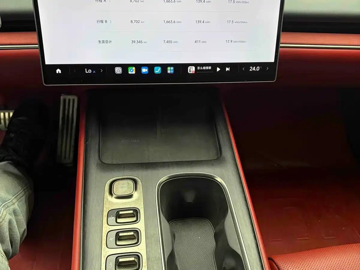 Xiaomi SU7 2024 All-Wheel Drive Max Founder Edition — миниатюра 10