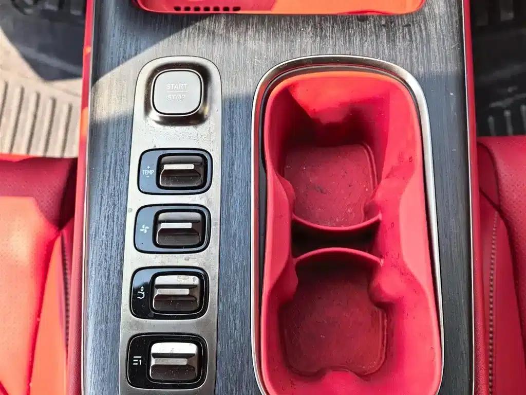 Xiaomi SU7 2024 Rear-Wheel Drive Long Range Advanced Intelligent Driving Pro Edition — миниатюра 12