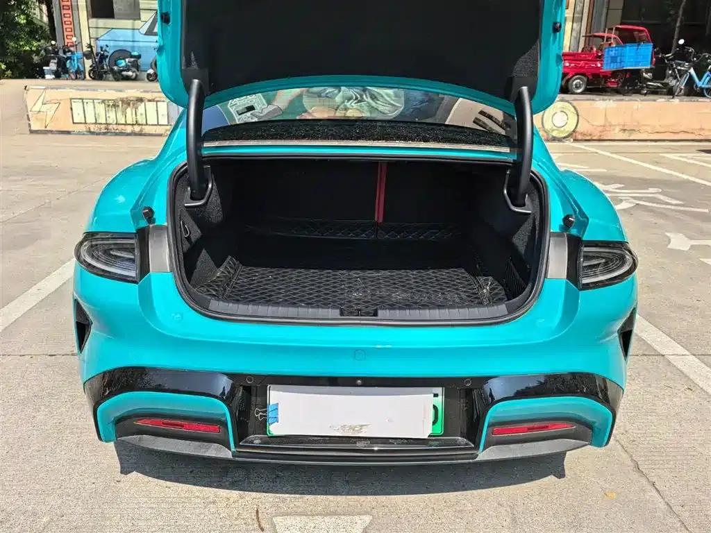 Xiaomi SU7 2024 Rear-Wheel Drive Long Range Advanced Intelligent Driving Pro Edition — миниатюра 19