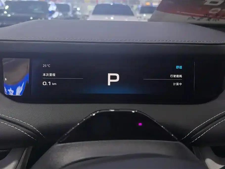 Xiaomi SU7 2024 Rear-Wheel Drive Long-Range Smart Driving Edition — миниатюра 14
