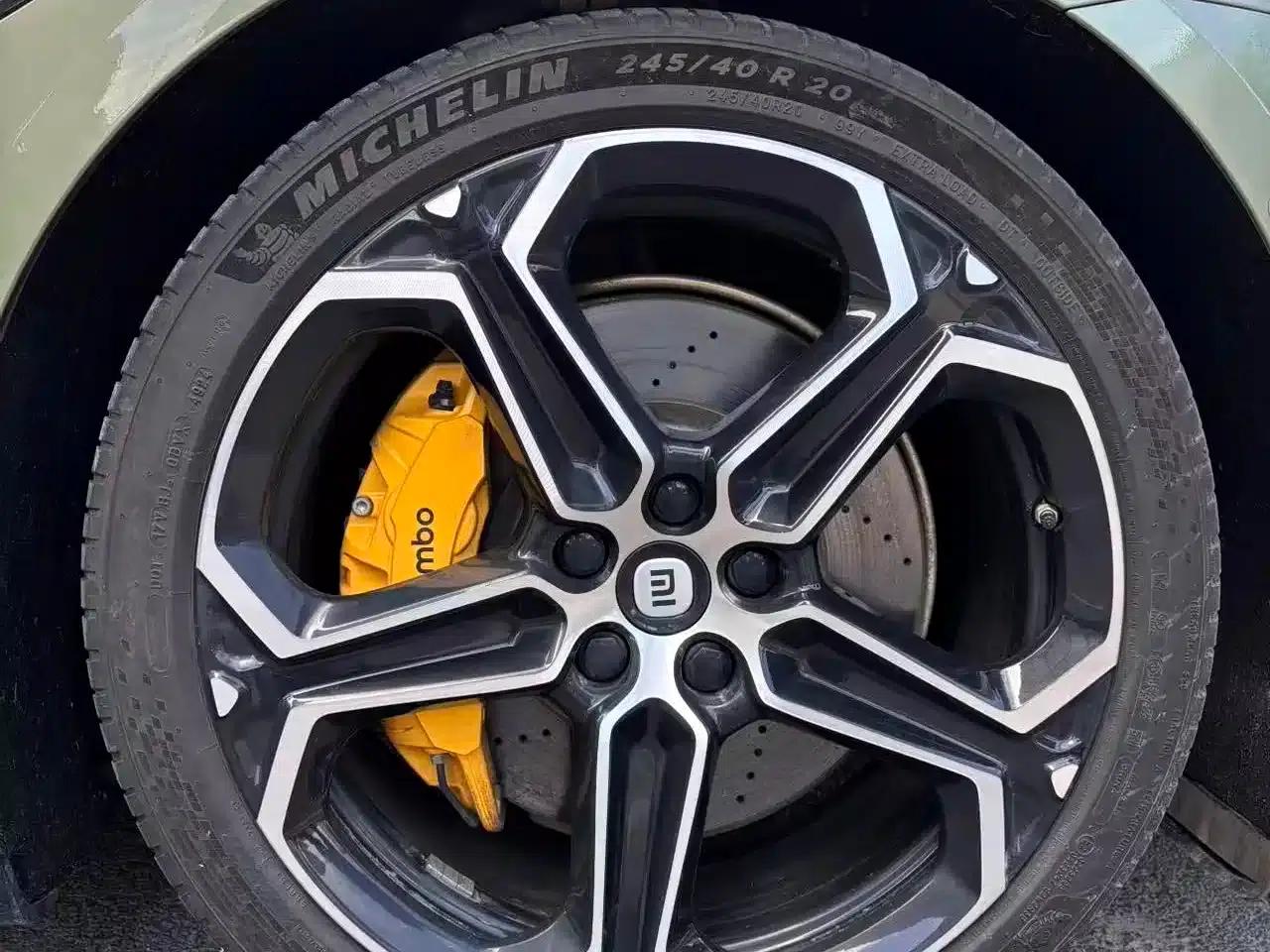 Xiaomi SU7 2024 All-Wheel Drive Long Range High-End Intelligent Driving Max Edition — миниатюра 11