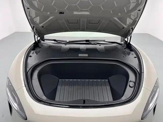 Xiaomi SU7 2024 Rear-Wheel Drive Long-Range Smart Driving Edition — миниатюра 9