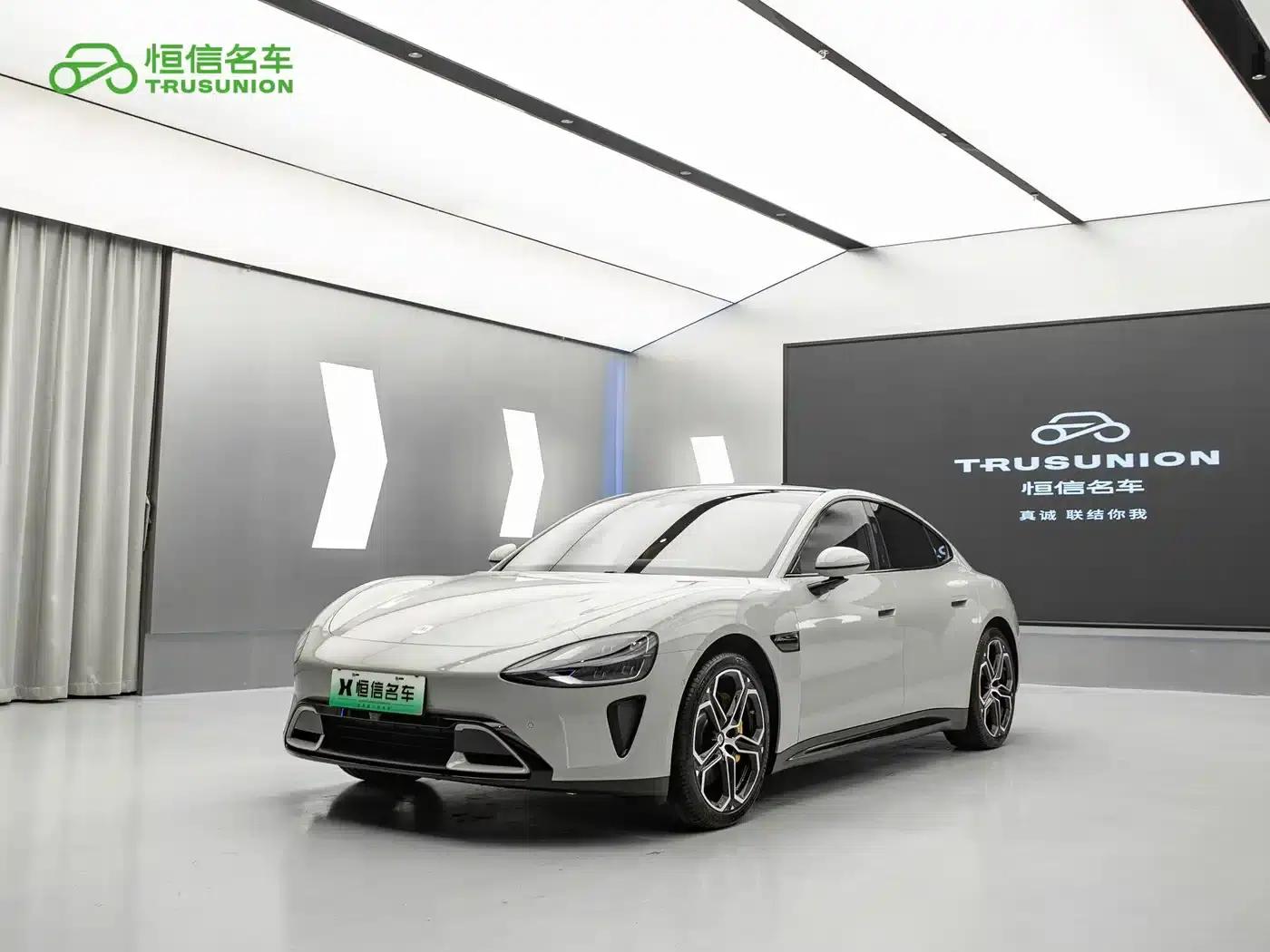 Xiaomi SU7 2024 Rear-Wheel Drive Long-Range Smart Driving Edition — миниатюра 1