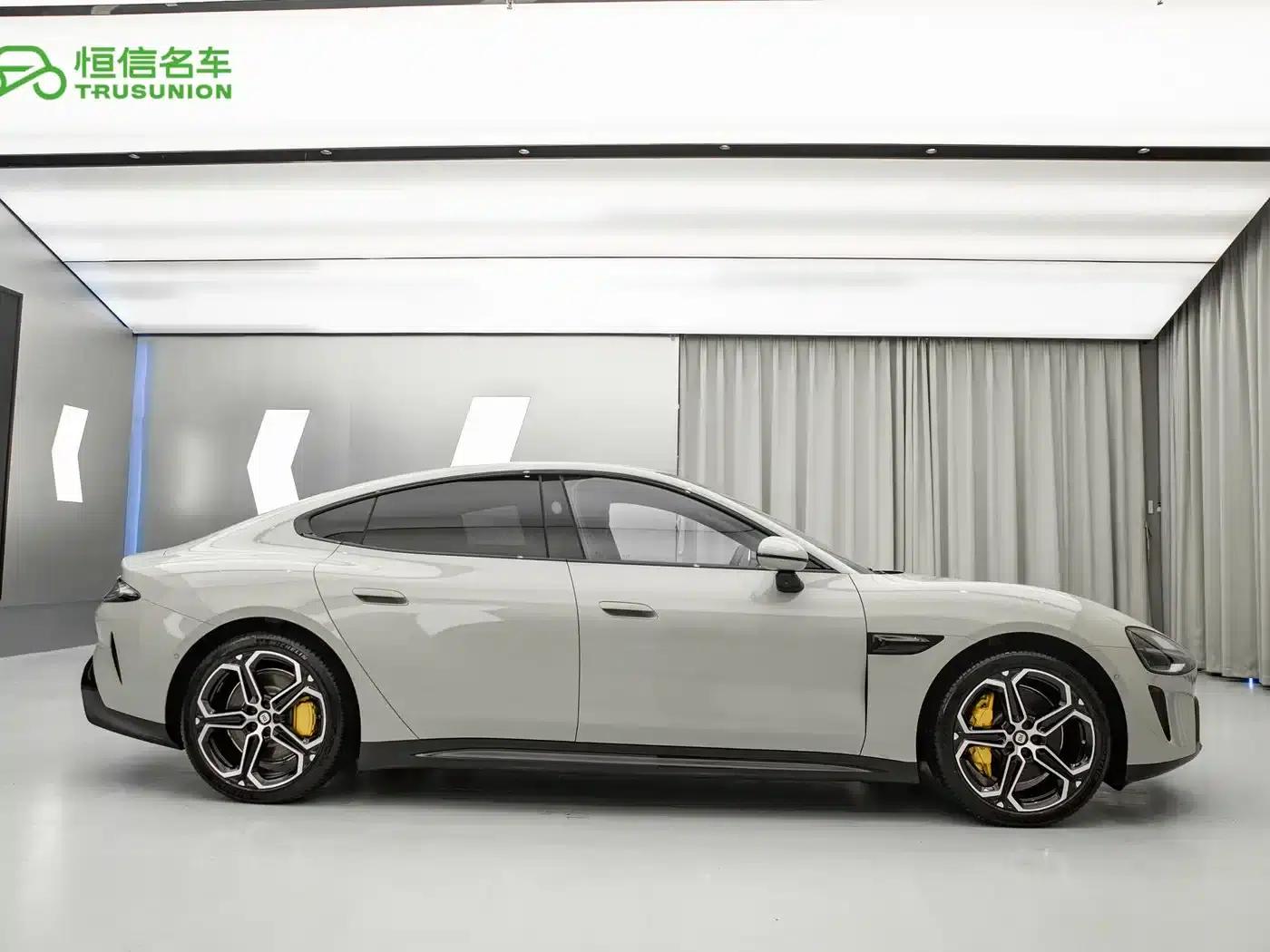 Xiaomi SU7 2024 Rear-Wheel Drive Long-Range Smart Driving Edition — миниатюра 7