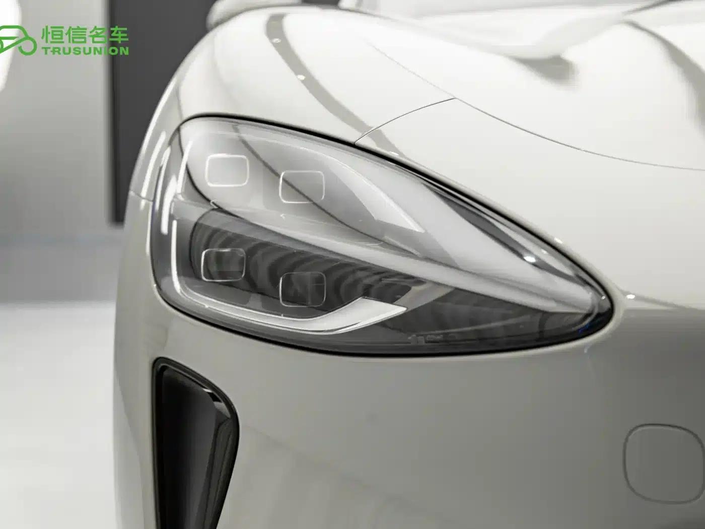 Xiaomi SU7 2024 Rear-Wheel Drive Long-Range Smart Driving Edition — миниатюра 10